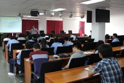 華清弘官方微信正式開通，打造企業(yè)管理咨詢一站式服務(wù)平臺